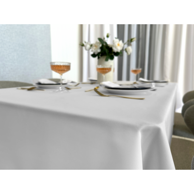 Obrus plamoodporny Surbo 140 x 200 cm biel